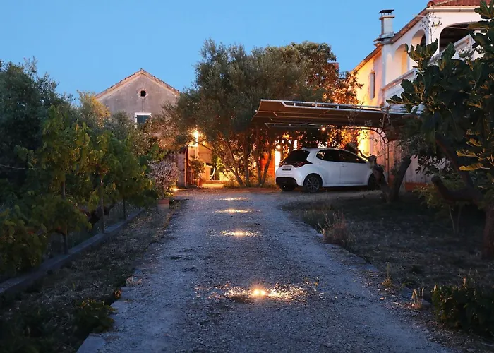 Stara Frajla By Interhome Сasa de vacaciones Kukljica