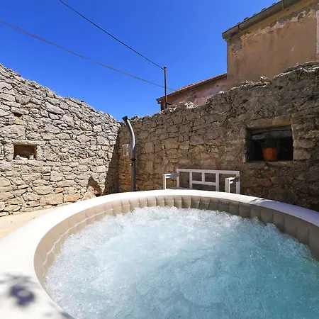 Vakantiehuis Stara Frajla By Interhome Kukljica
