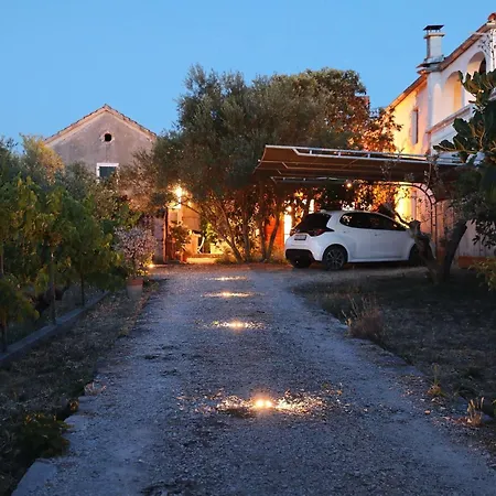 Stara Frajla By Interhome Vakantiehuis Kukljica